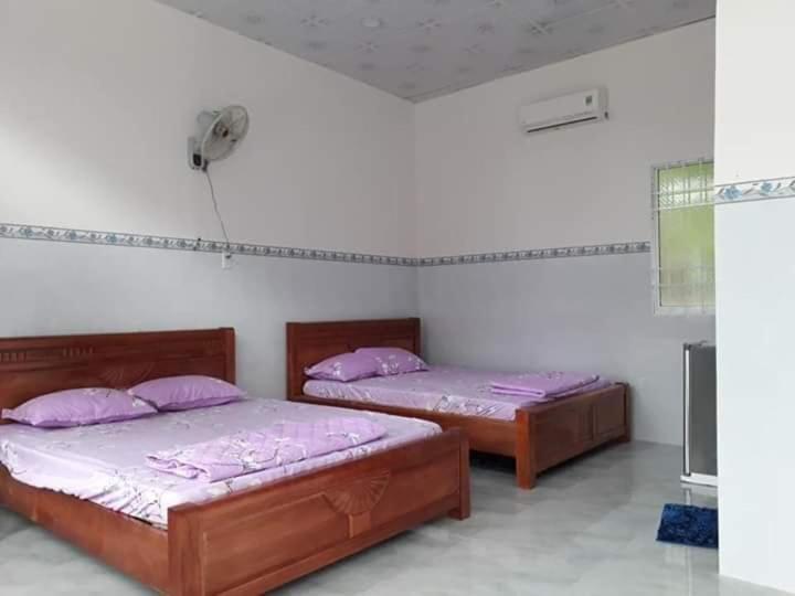 Nhà Nghỉ NgọC PhuọNg Hon Son Hotel Lai Son Стая снимка