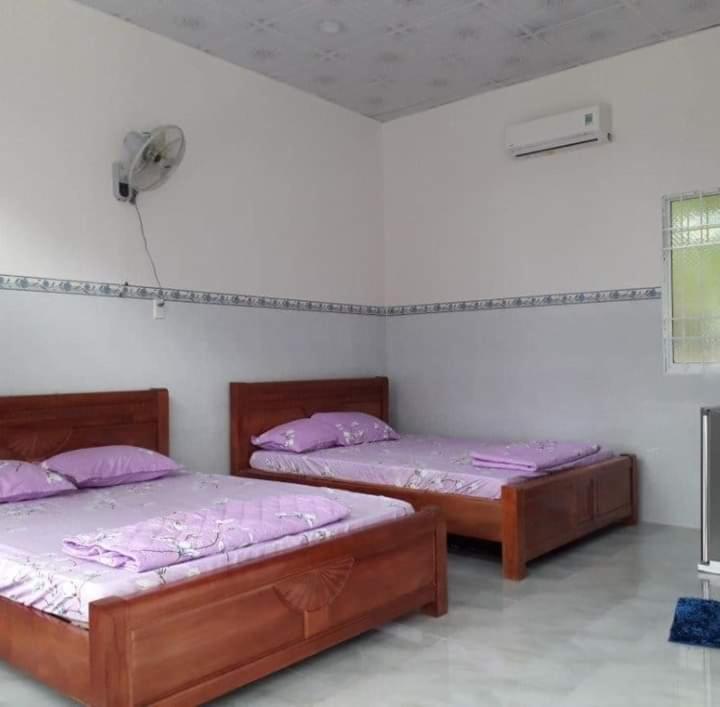 Nhà Nghỉ NgọC PhuọNg Hon Son Hotel Lai Son Екстериор снимка