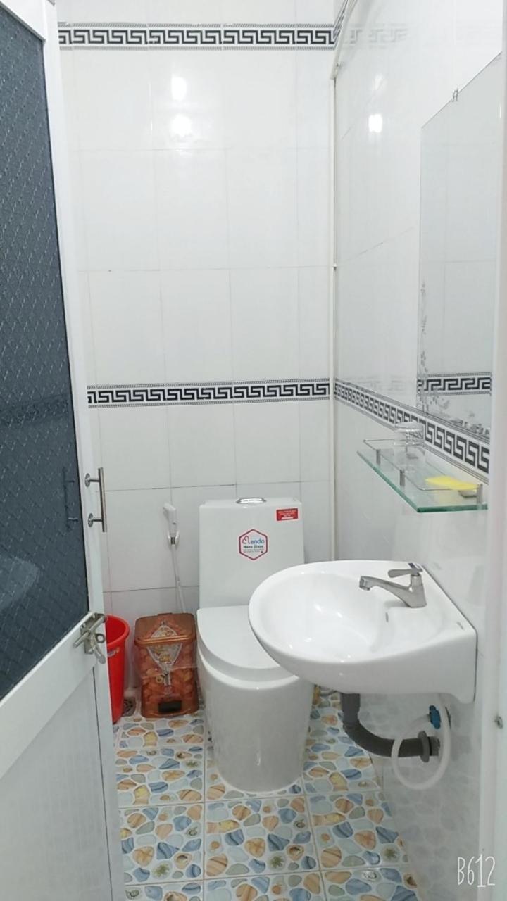 Nhà Nghỉ NgọC PhuọNg Hon Son Hotel Lai Son Стая снимка
