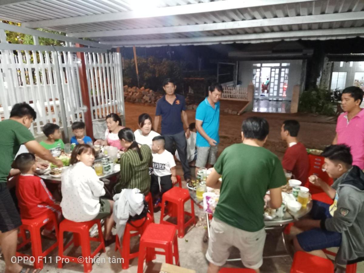 Nhà Nghỉ NgọC PhuọNg Hon Son Hotel Lai Son Екстериор снимка